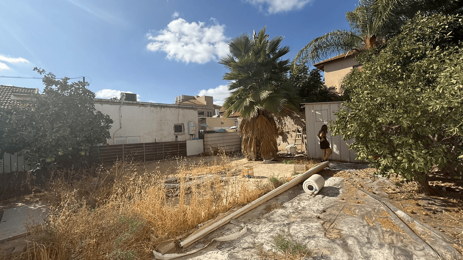 הריסה ותכנון מבנה חדש בקריית עקרון